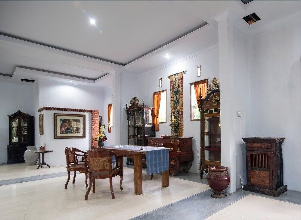 Отель Oyo 1840 Kubu Ubud Экстерьер фото