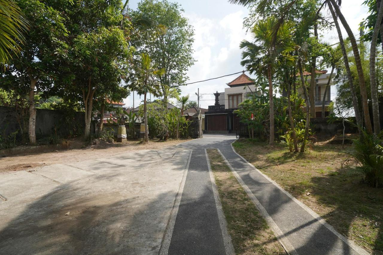Отель Oyo 1840 Kubu Ubud Экстерьер фото