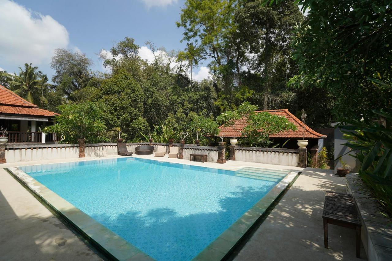 Отель Oyo 1840 Kubu Ubud Экстерьер фото