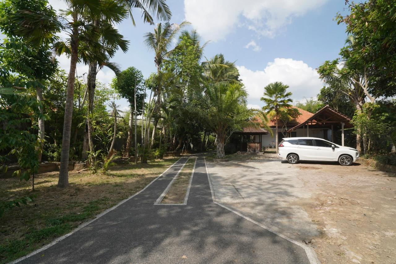 Отель Oyo 1840 Kubu Ubud Экстерьер фото